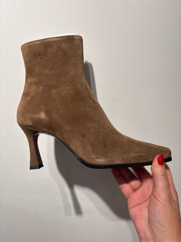 Bottines 713 Suède brun