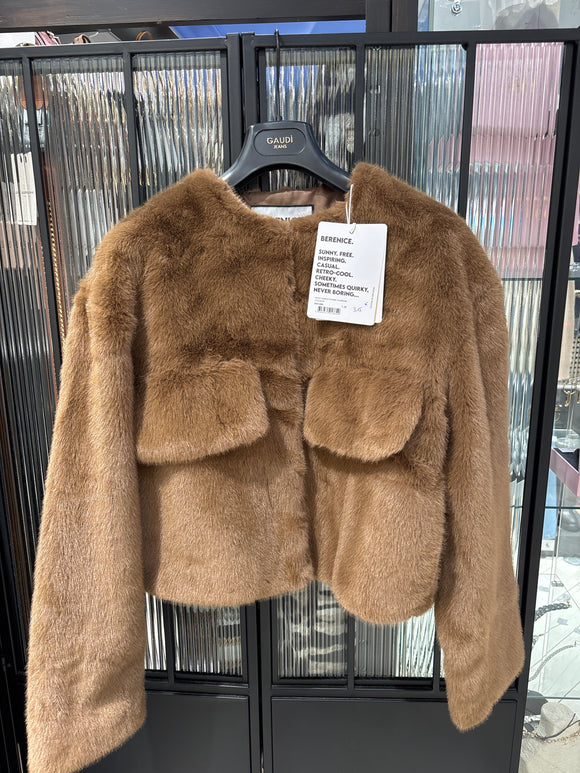 Veste courte fausse fourrure Brown