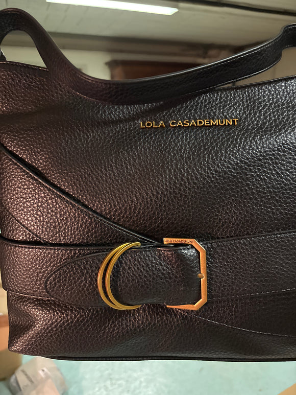 LF2604042 negro