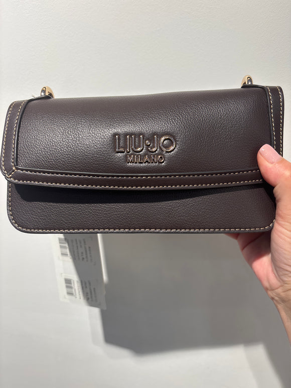 AF6073 E1120 deep brown