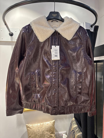 Veste Oana wine