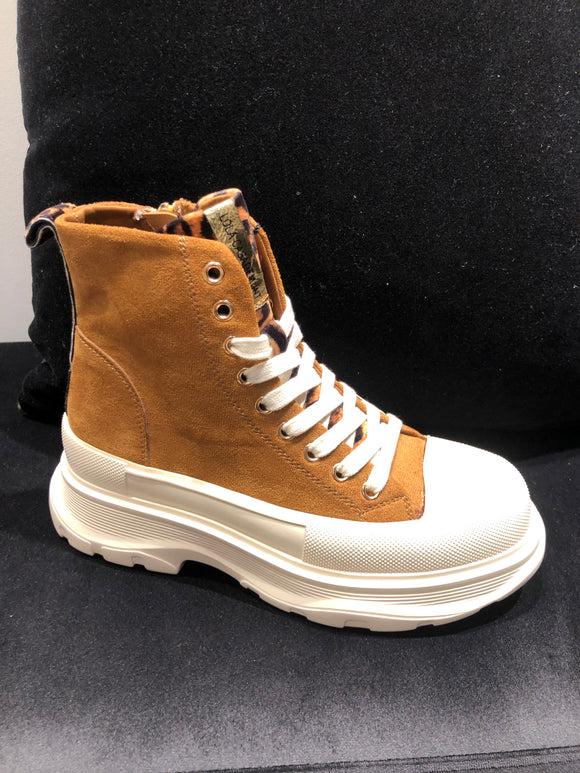 Sneaker Camel Lola Casademunt