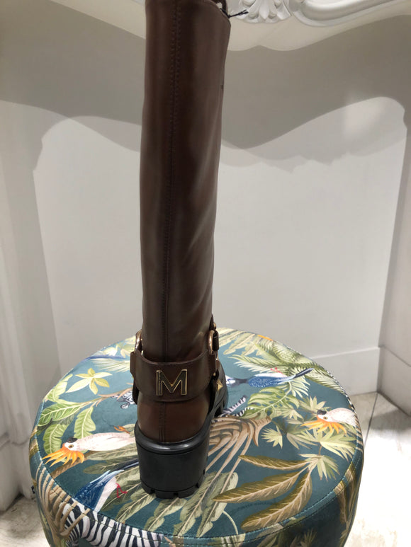 Bottes en cuir marron avec clous Lola Casademunt